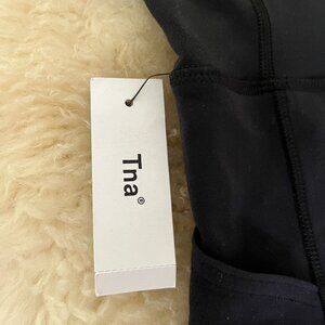 NWT HI-RISE 7" TNA BLACK SHORTS